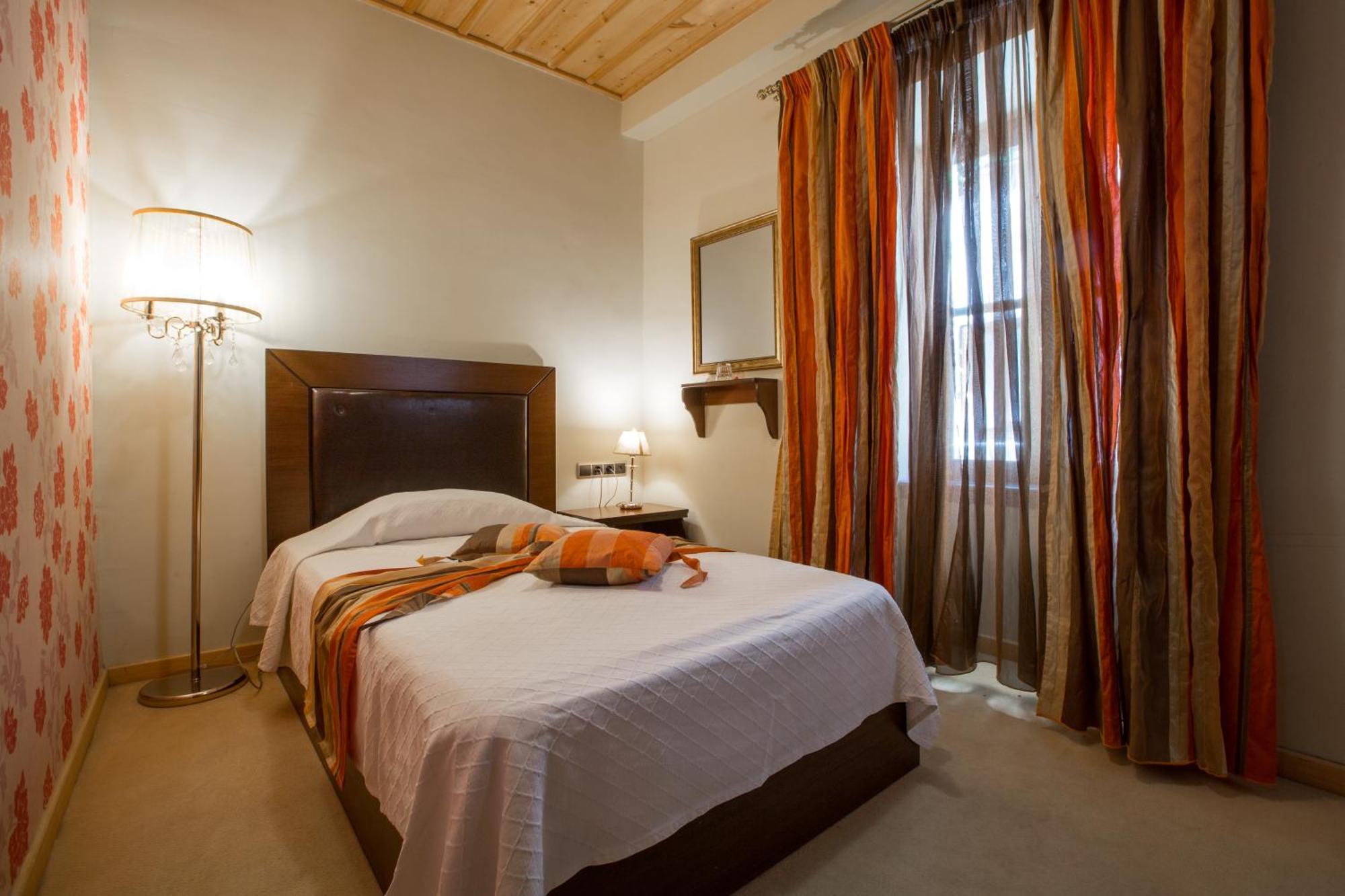 Hotel Dias 4*