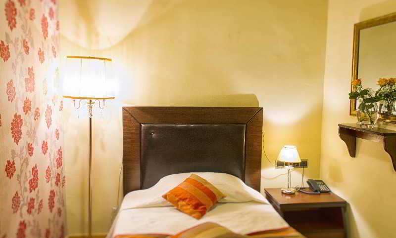 Dias Hotel